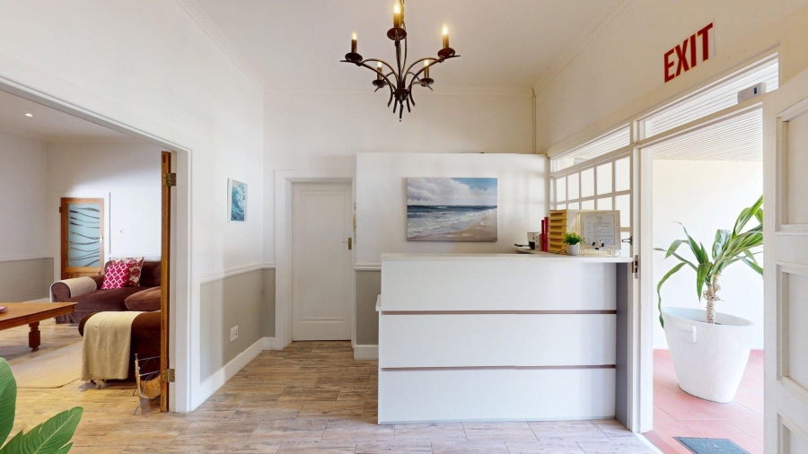 8 Bedroom Property for Sale in Summerstrand Eastern Cape